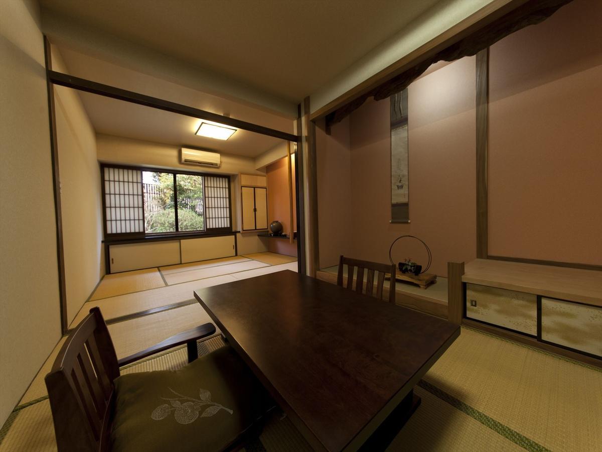 Отель Gokuraku Onsen Takumi No Yado Takaharu Экстерьер фото